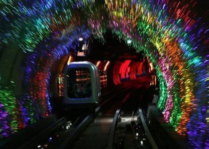 Яркие краски метро